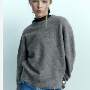 Zara Charcoal Gray Crew Neck Sweater size small